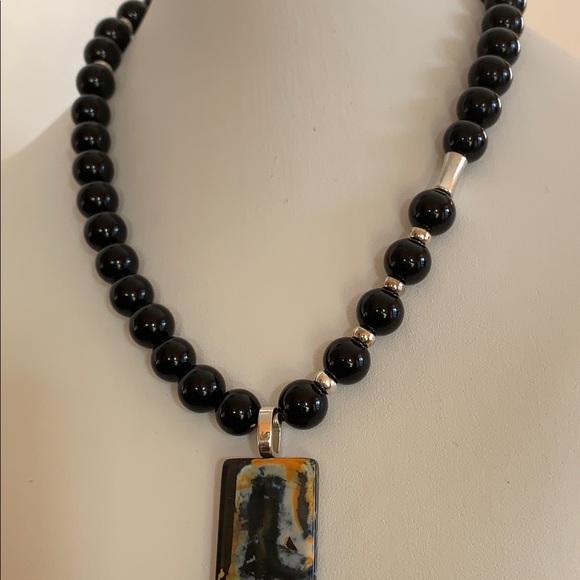 Black Onyx Necklace With Fire Agate Pendant - Picture 6 of 8